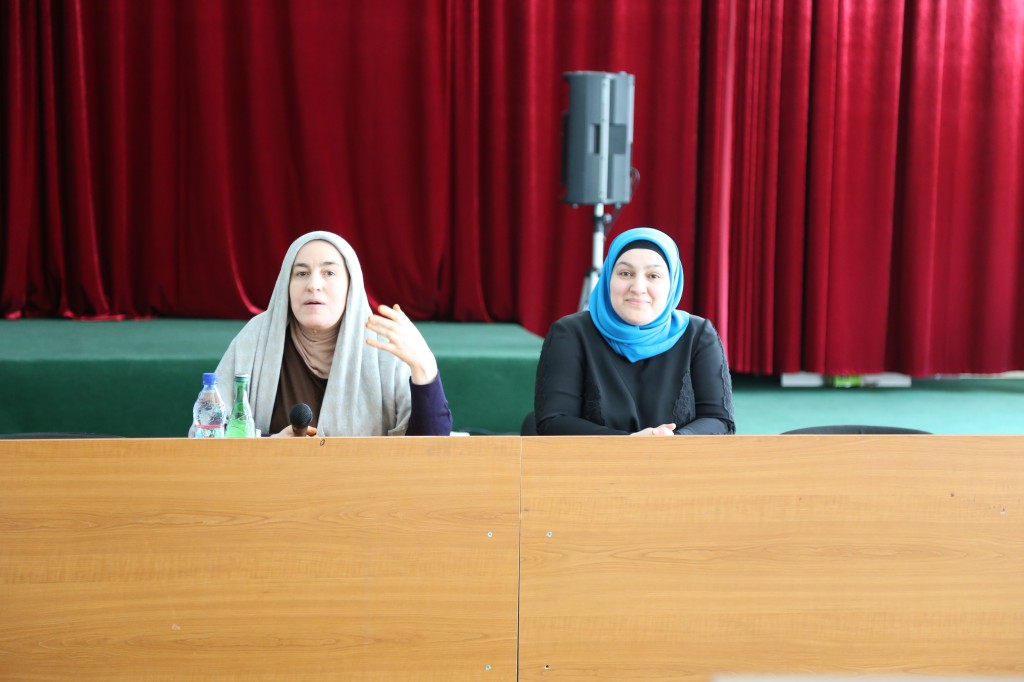 Врач гинеколог-эндокринолог Ажубова Хадижат Анварпашаевна провела лекцию для студенток, Медицинского колледжа имени Башларова Врач гинеколог-эндокринолог Ажубова Хадижат Анварпашаевна провела лекцию для студенток, Медицинского колледжа имени Башларова