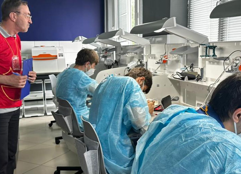 "Абилимпикс", компетенция - Зубной техник.