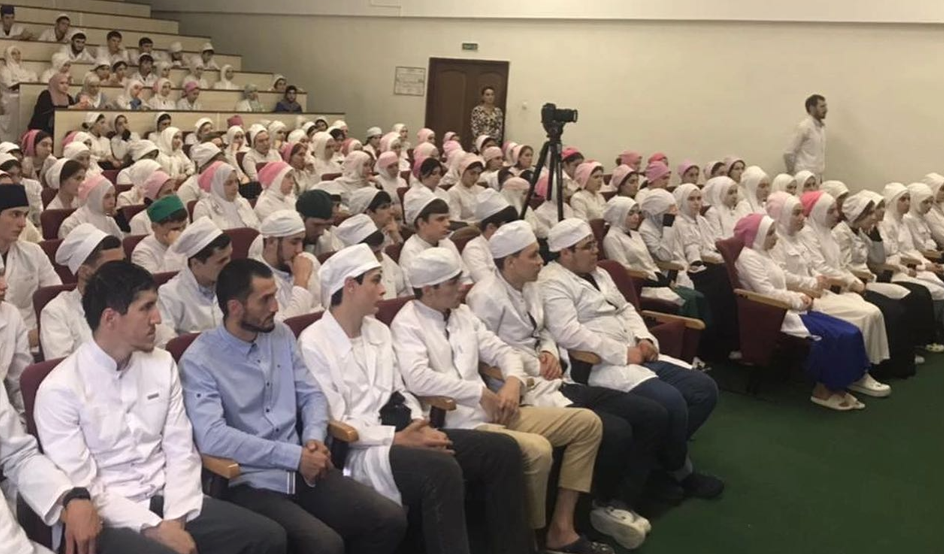 Эксперты X Международного межрелигиозного молодёжного форума встретились со студентами