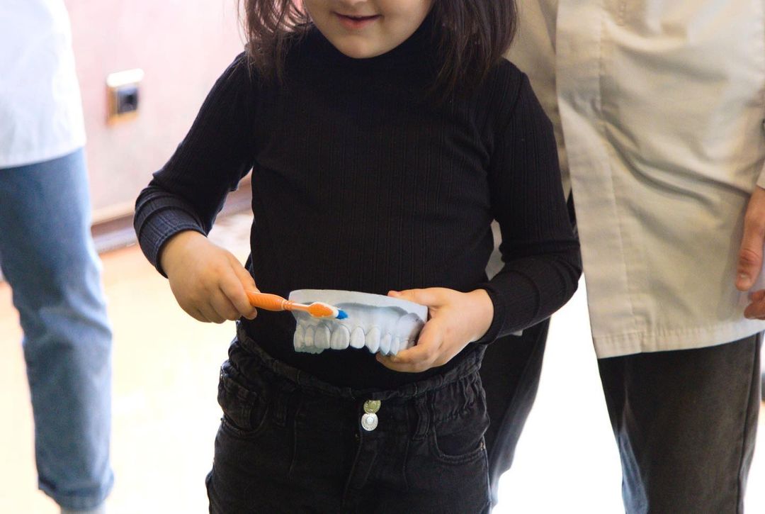 «Белый зубик»