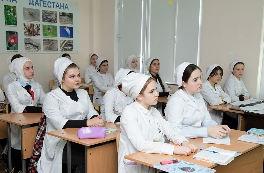 «Фразеологизмы в русском языке».