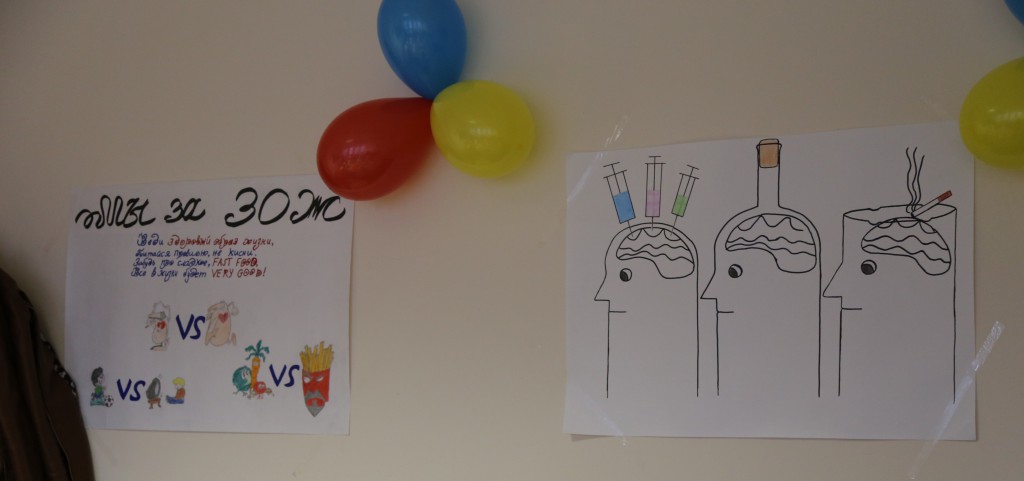 Студентки 1 курса 12 группы провели открытый урок на тему здоровый образ жизни