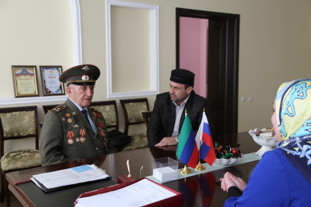 7 мая 2016 года в колледже прошло торжественное мероприятие, посвященное 71-ой годовщине Дня Победы в Великой Отечественной войне 7 мая 2016 года в колледже прошло торжественное мероприятие, посвященное 71-ой годовщине Дня Победы в Великой Отечественной войне