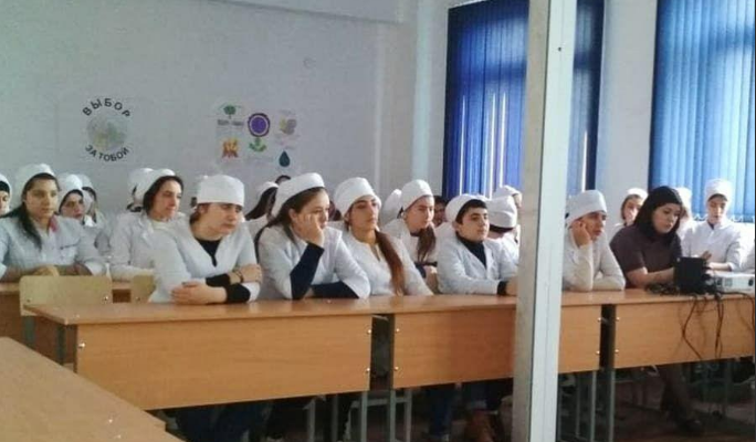 В колледже прошла просветительская лекция " Ценность почитания родителей"