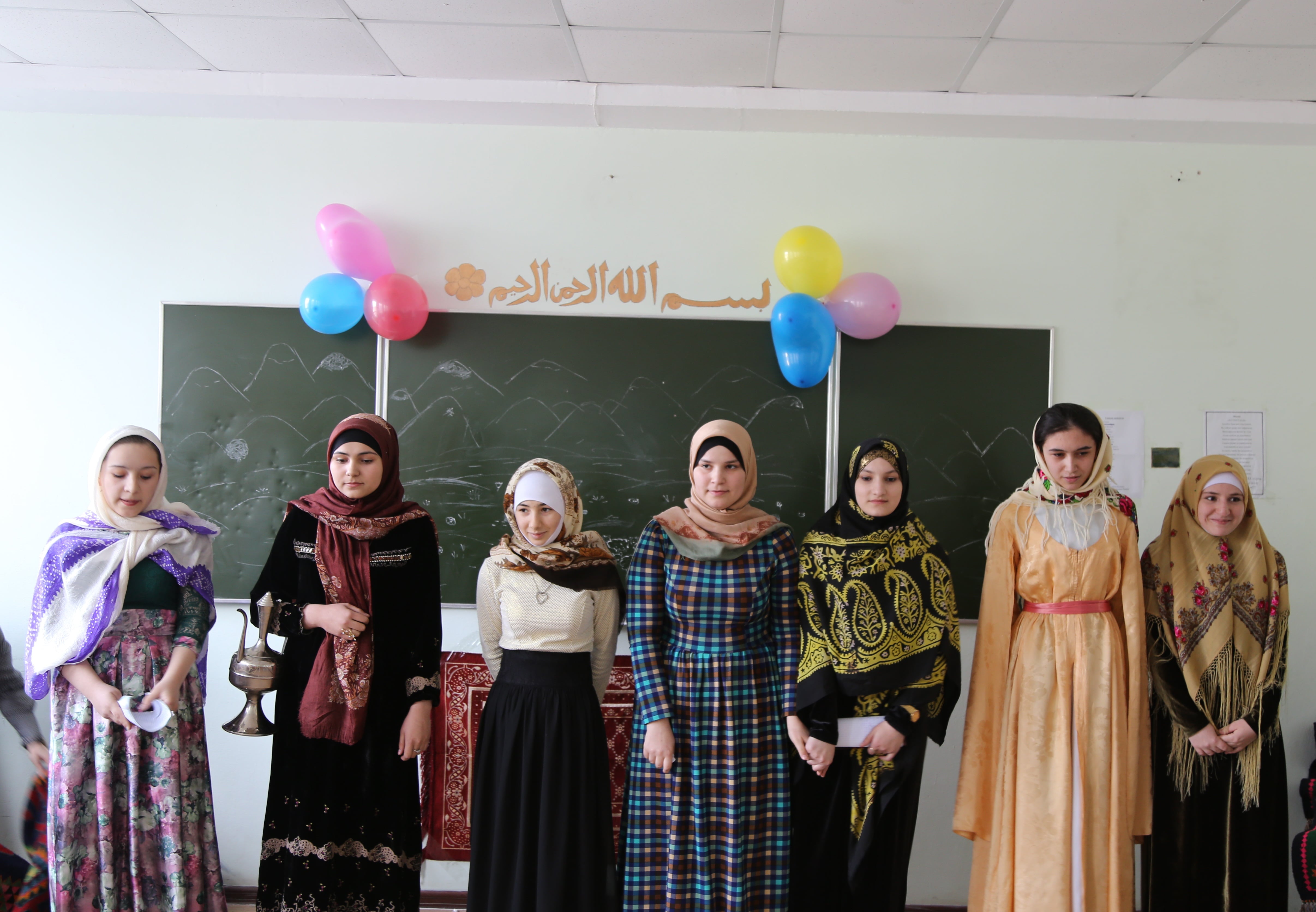 Студенты первого курса, медицинского колледжа имени Башларова, провели открытый урок на тему «Единство народов – богатства Дагестана» Студенты первого курса, медицинского колледжа имени Башларова, провели открытый урок на тему «Единство народов – богатства Дагестана»