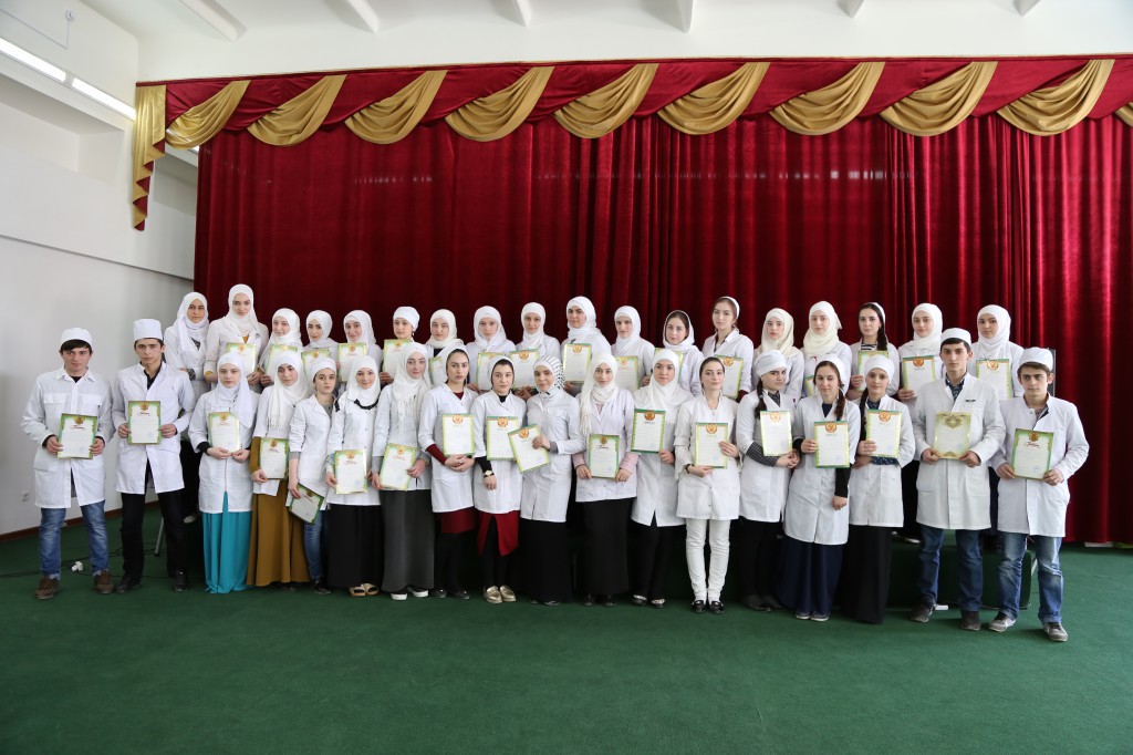 Награждение студентов прошло в Медицинском колледже имени Башларова