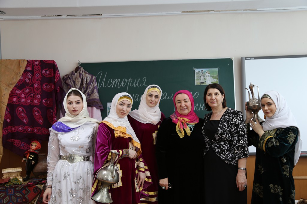 Студенты медицинского колледжа имени Башларова приняли участие в региональной научно – практической конференции «Этнокультура народов Дагестана» Студенты медицинского колледжа имени Башларова приняли участие в региональной научно – практической конференции «Этнокультура народов Дагестана»