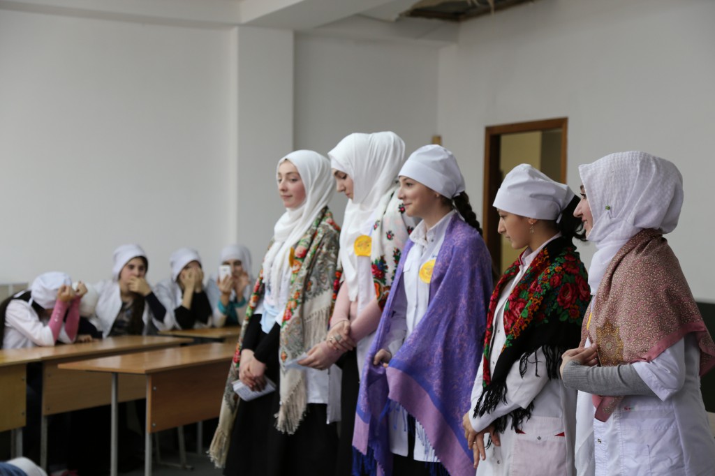 Студенты первого курса Медицинского колледжа имени Башларова провели КВН на тему «Математика – царица наук»