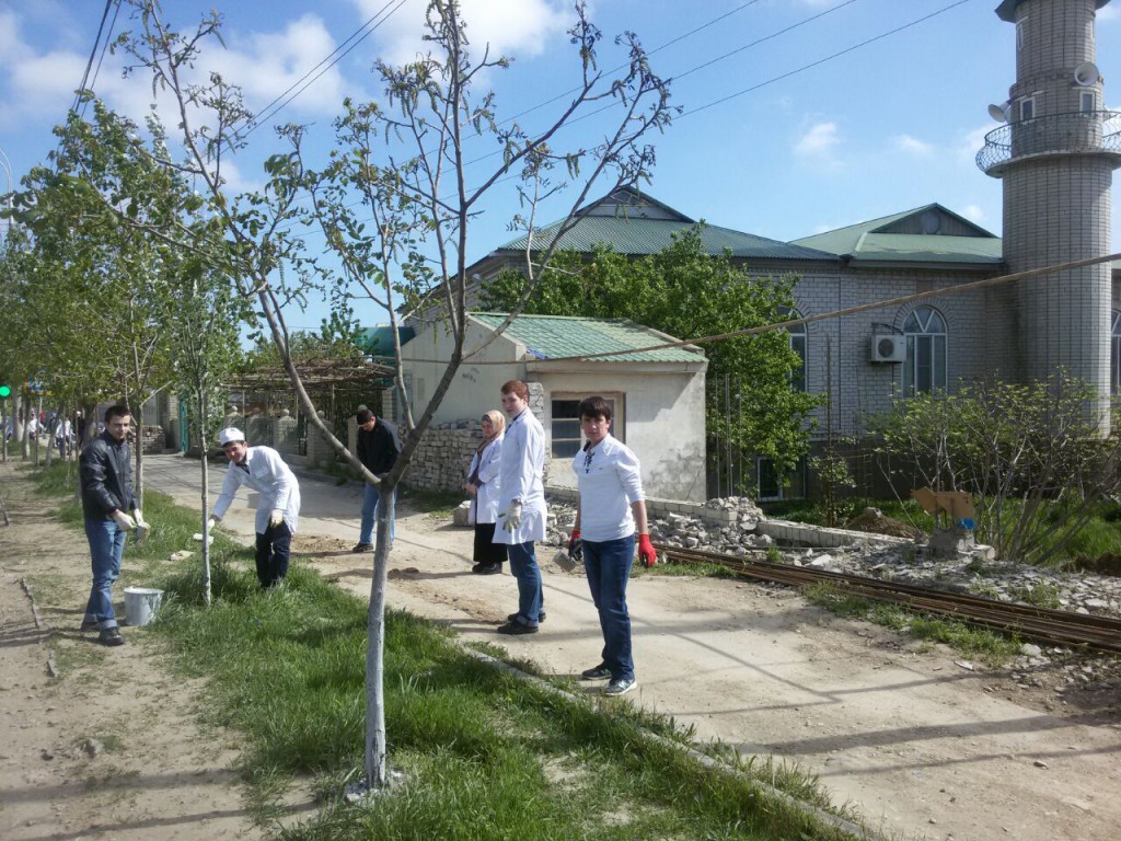 Работники и студенты Медицинского колледжа имени Башларова приняли участие в общероссийском субботнике Работники и студенты Медицинского колледжа имени Башларова приняли участие в общероссийском субботнике