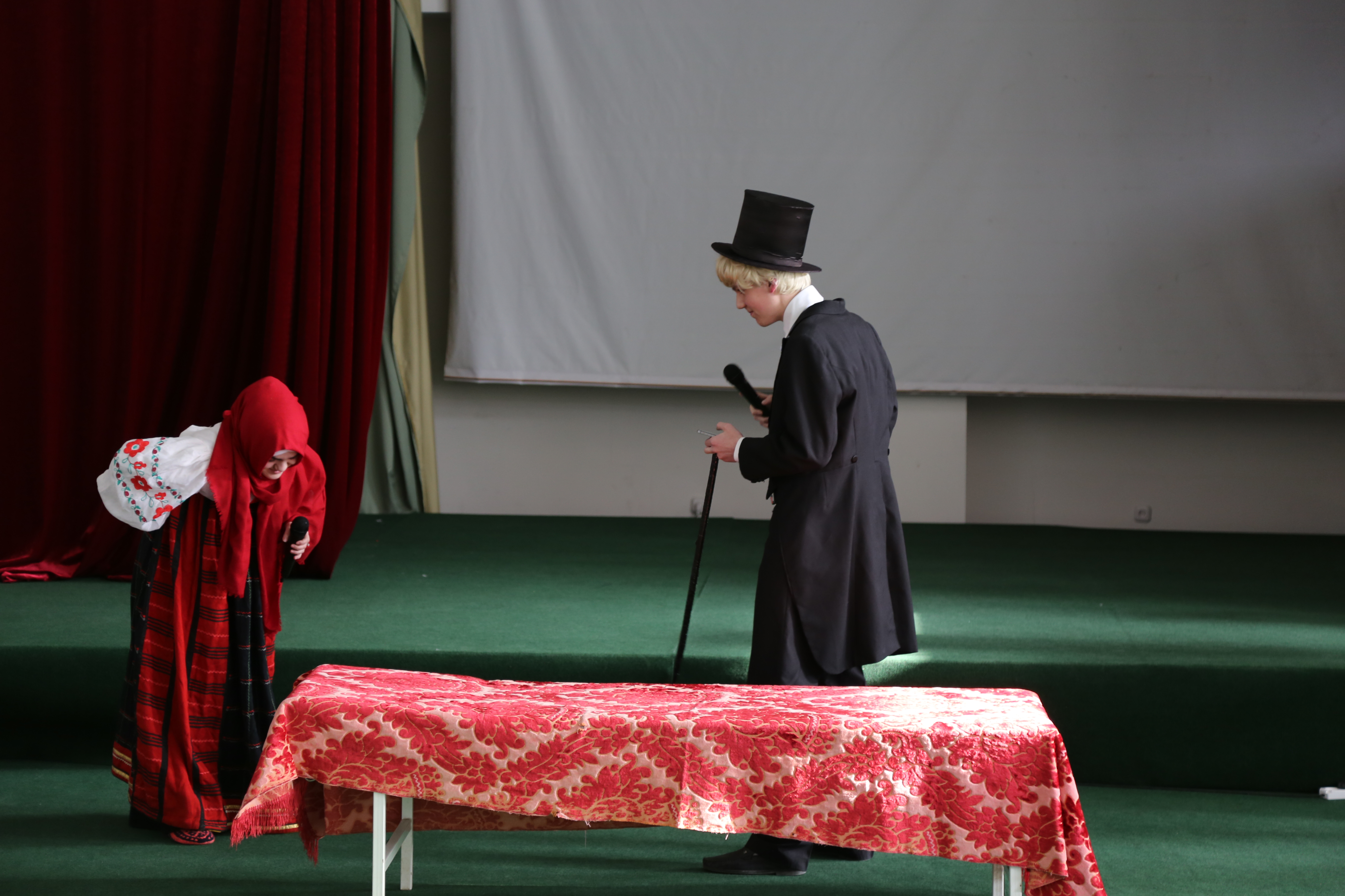 Студенты Медицинского колледжа имени Башларова провели литературный вечер в память Сергея Есенина