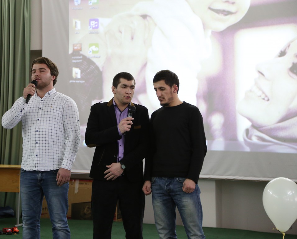 Студенты медицинского колледжа имени Башларова провели мероприятие посвященное Дню матери Студенты медицинского колледжа имени Башларова провели мероприятие посвященное Дню матери