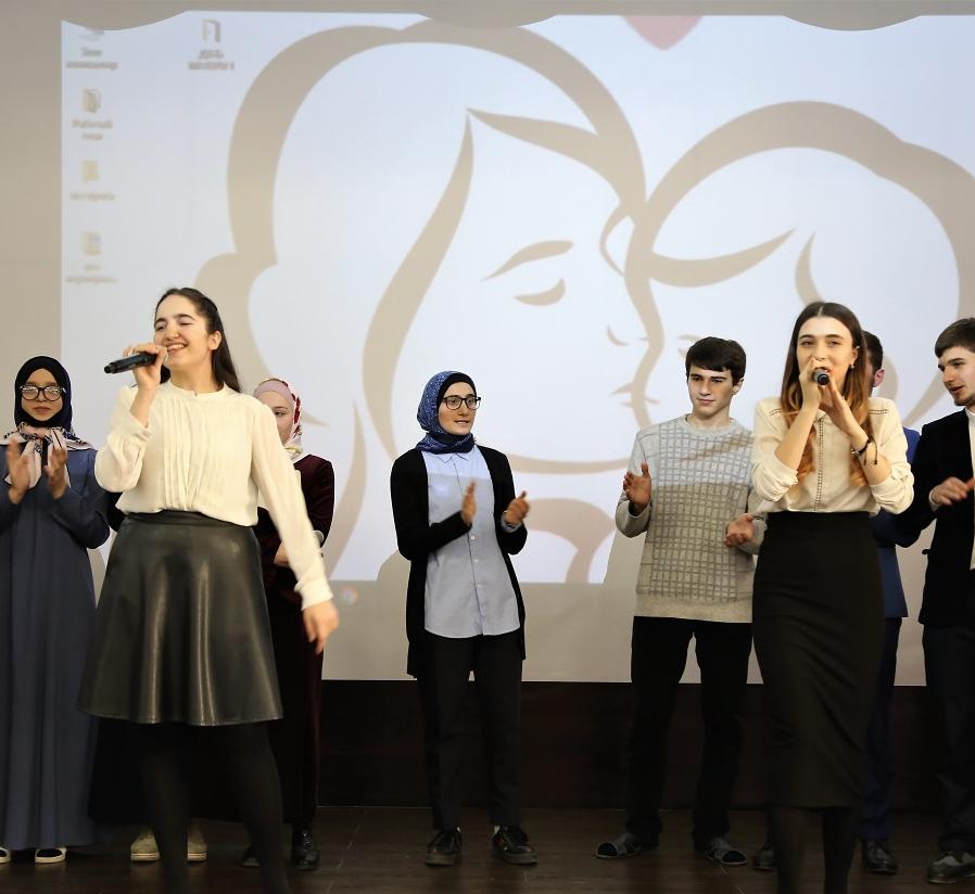 День матери