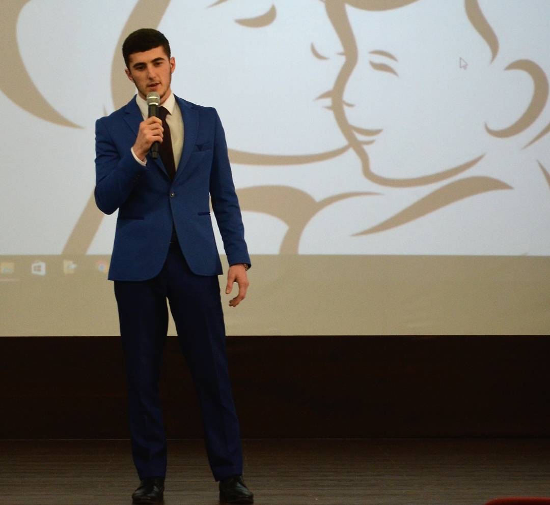 День матери