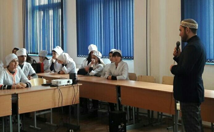 Еженедельная духовная лекция на тему "Права женщин в Исламе"