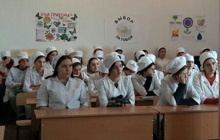 Еженедельная духовная лекция на тему "Права женщин в Исламе"