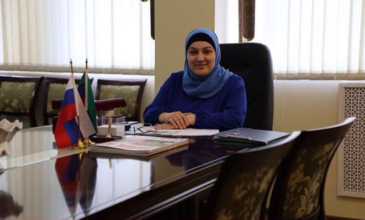 Поздравления с Днём медсестры от директора колледжа