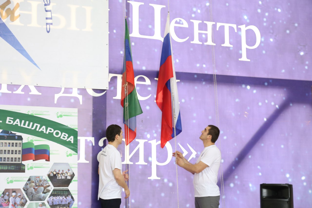 В городе Избербаш состоялась торжественная церемония открытия Первого детского этнофестиваля "АЗБУКА ДРУЖБЫ".