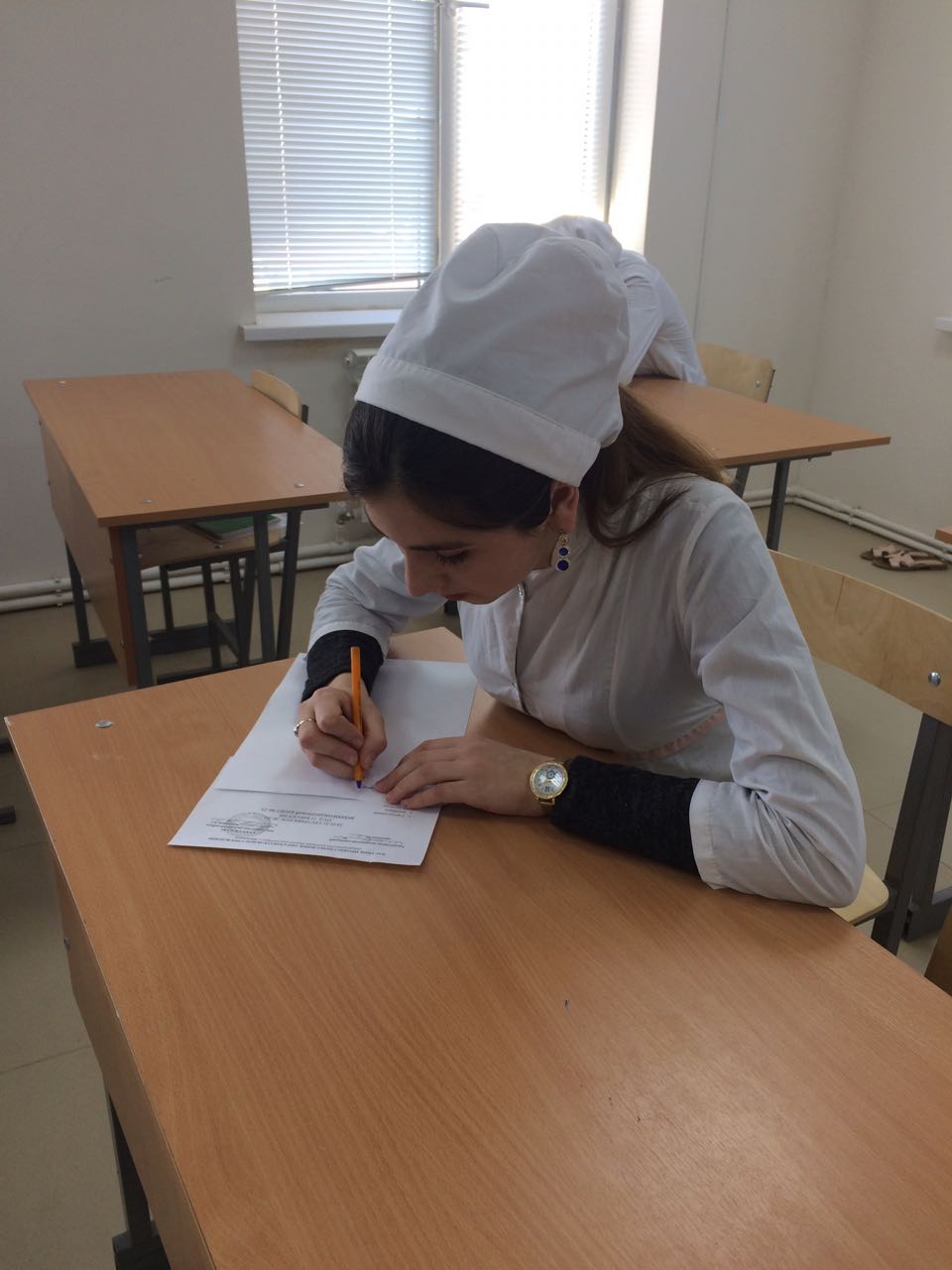 Медицина, взятая в плане теории, — это, прежде всего общая биология.