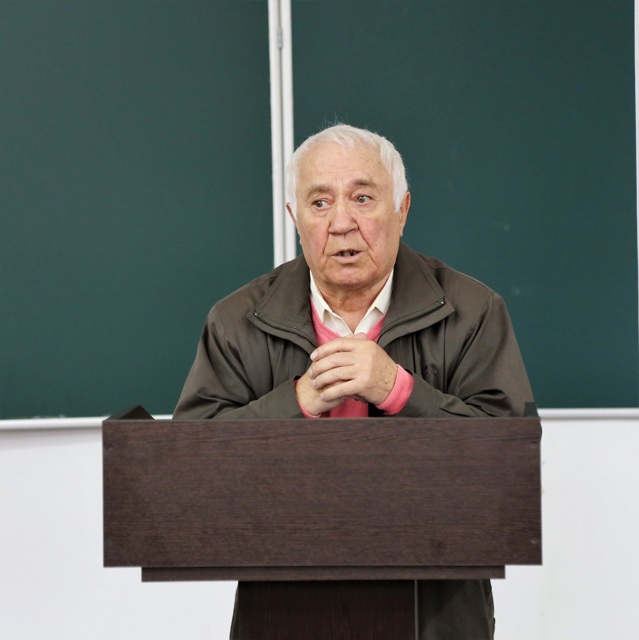 Круглый стол.