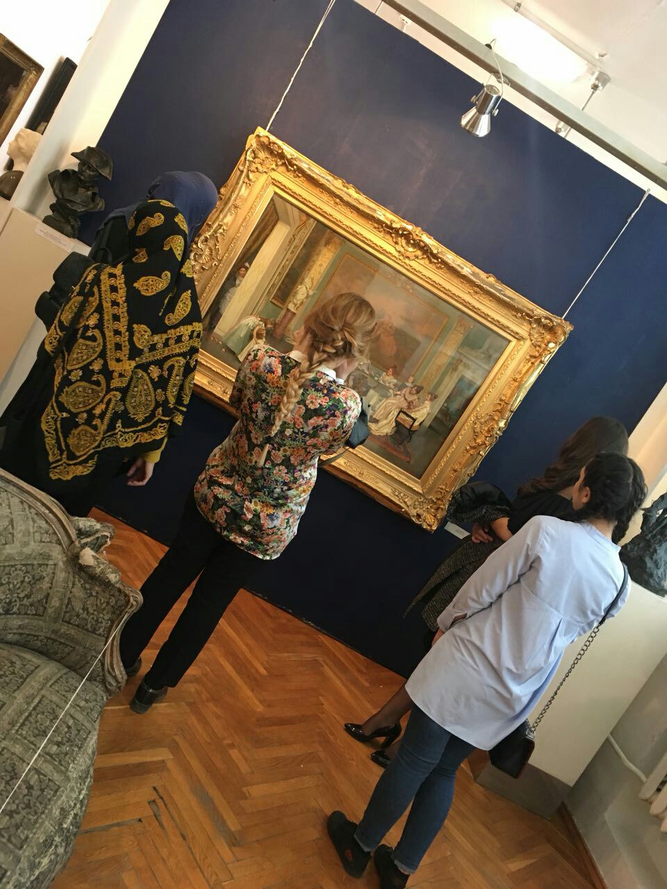 Студенты посетили Дагестанский музей изобразительных искусств им. П.С. Гамзатовой