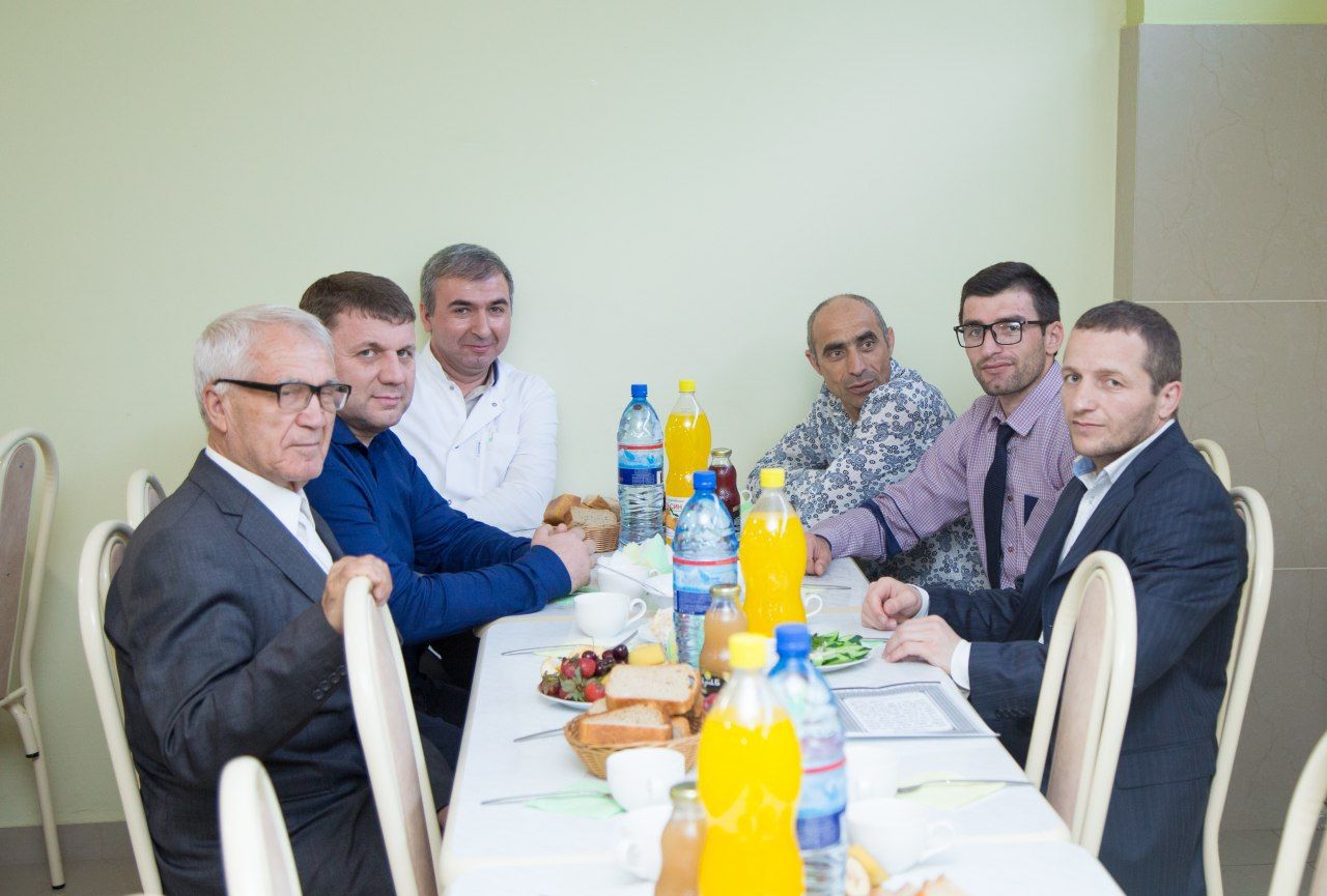 Коллективный ифтар в МК им. Башларова