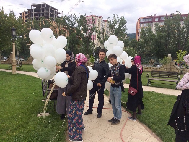 25 мая студенты Медицинского колледжа им.Башларова провели в Махачкале социальную акцию «Мы ждём тебя, Рамадан»