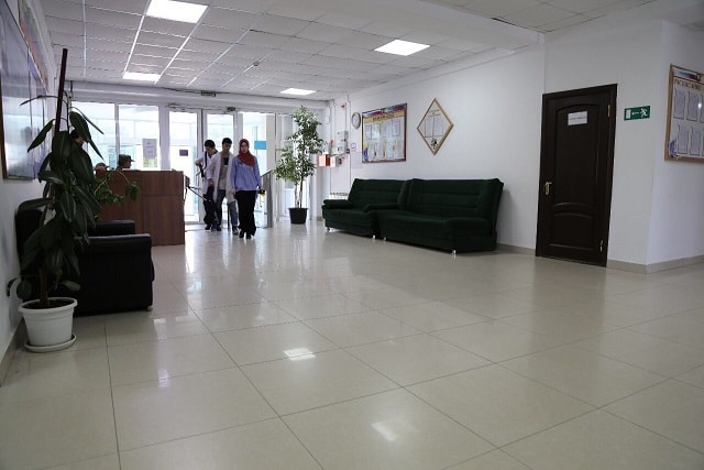 Приемная комиссия открывает свои двери