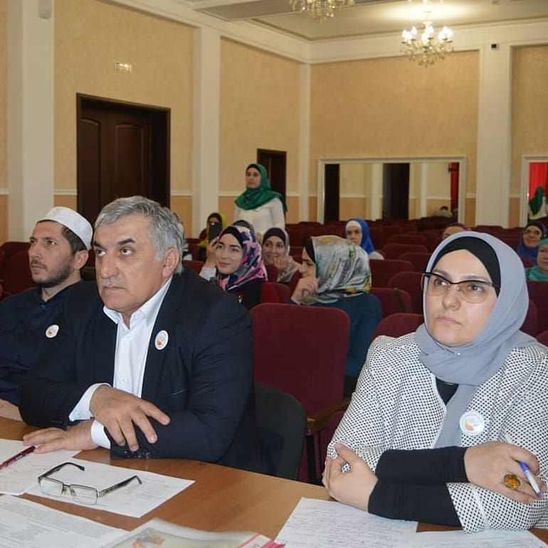 Патимат Исаева заняла второе место в конкурса «Золотые правила нравственности»