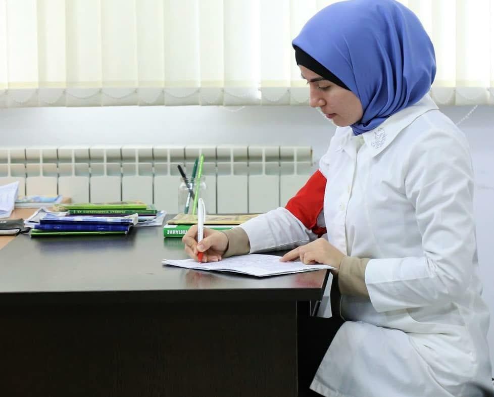 После праздничных выходных студенты МКиБ приступили к учебе