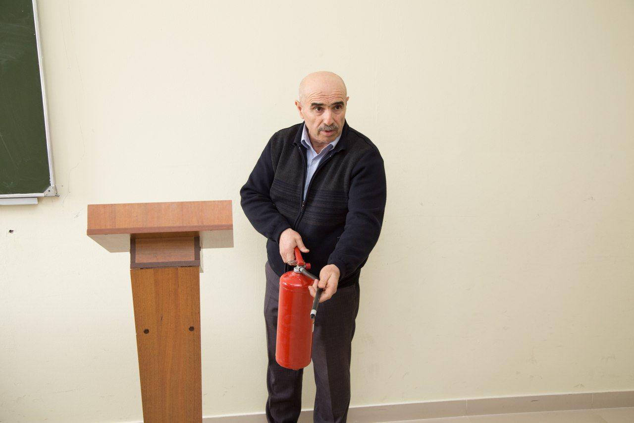 В МКиБ провели занятие по пожарной безопасности