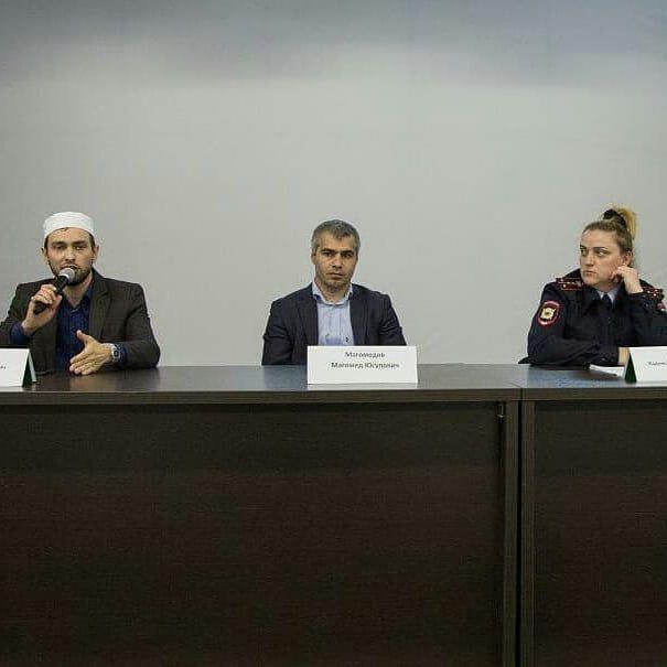 Круглый стол на тему «Безопасный интернет»