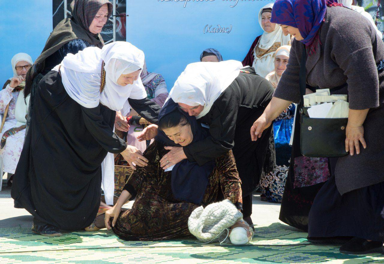 Республиканский женский форум "Женщина - символ мира и добра"