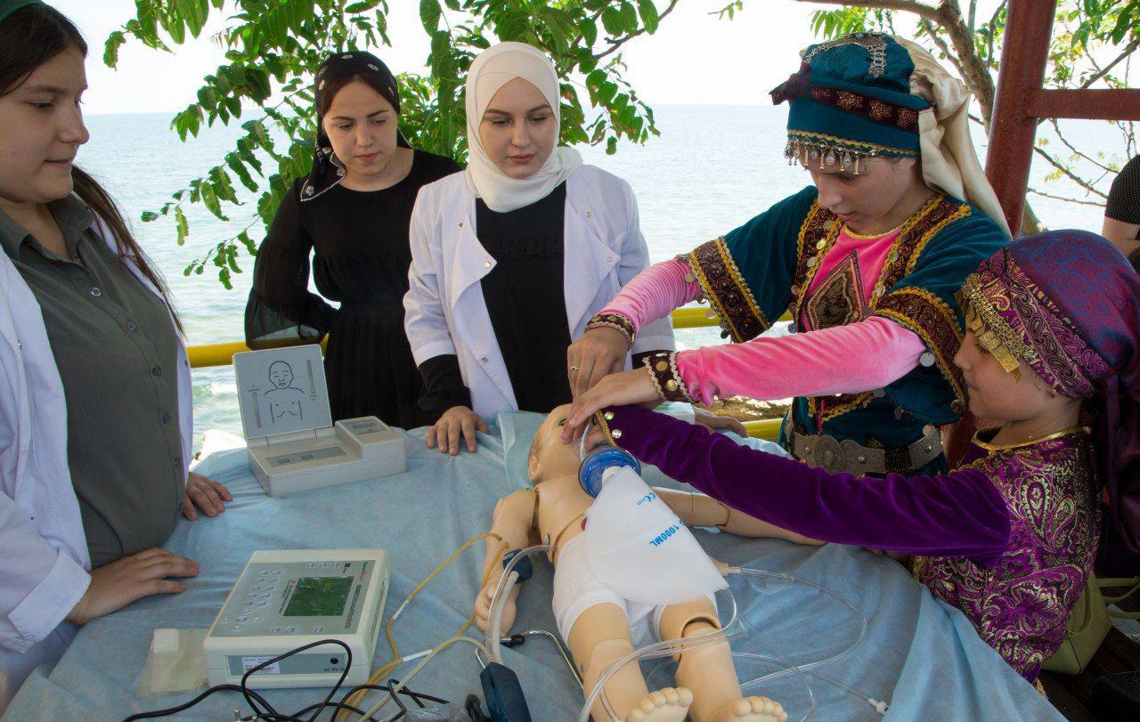 Республиканский женский форум "Женщина - символ мира и добра"