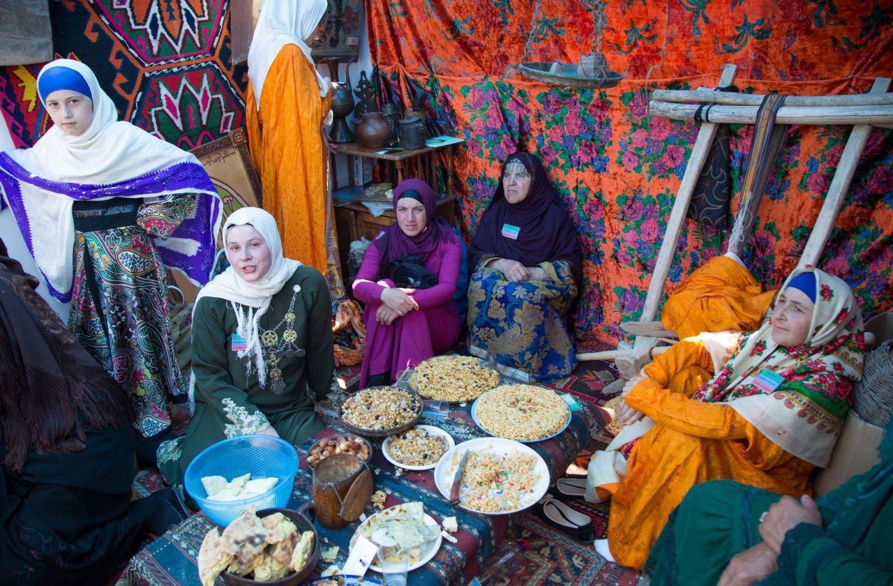Республиканский женский форум "Женщина - символ мира и добра"