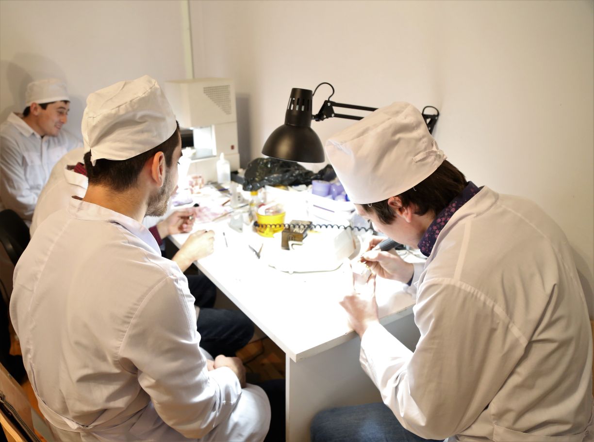 Тяжело в учении легко на практике.