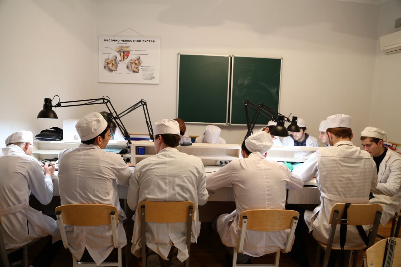 Тяжело в учении легко на практике.