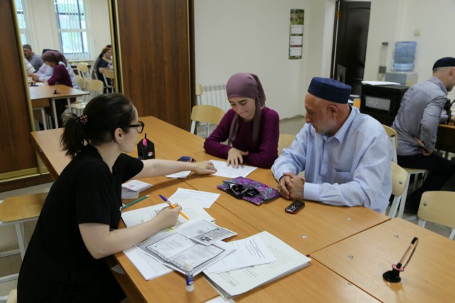 Новичкам откроем мы пошире двери