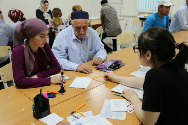 Новичкам откроем мы пошире двери