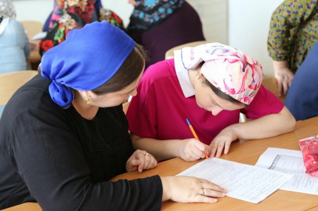 Новичкам откроем мы пошире двери