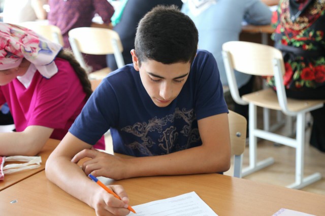 Новичкам откроем мы пошире двери