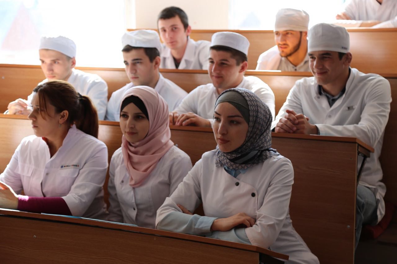 Без пяти минут медики отправляются на практику