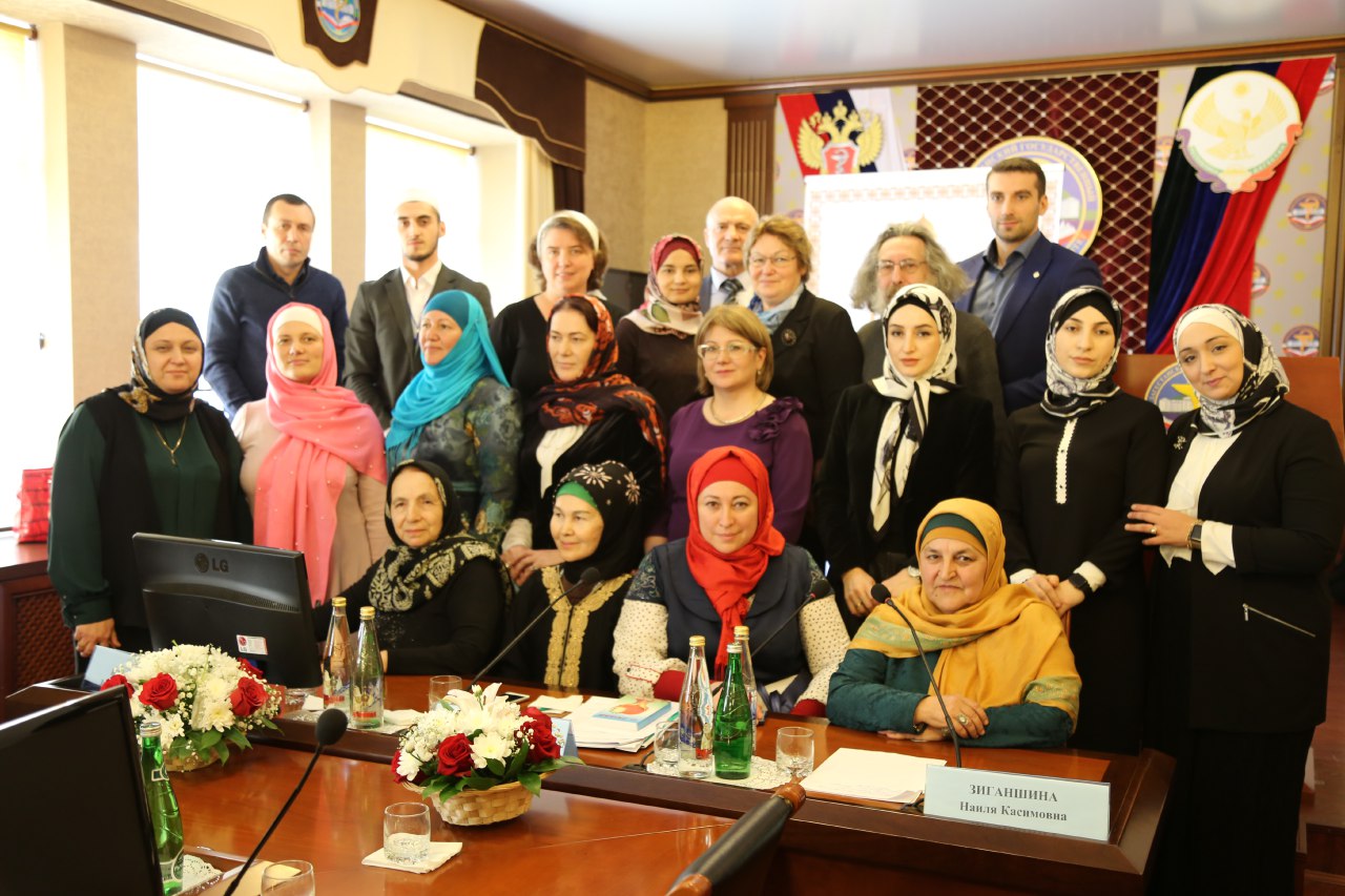 "Возрождение традиционного духовного наследия российских мусульман"