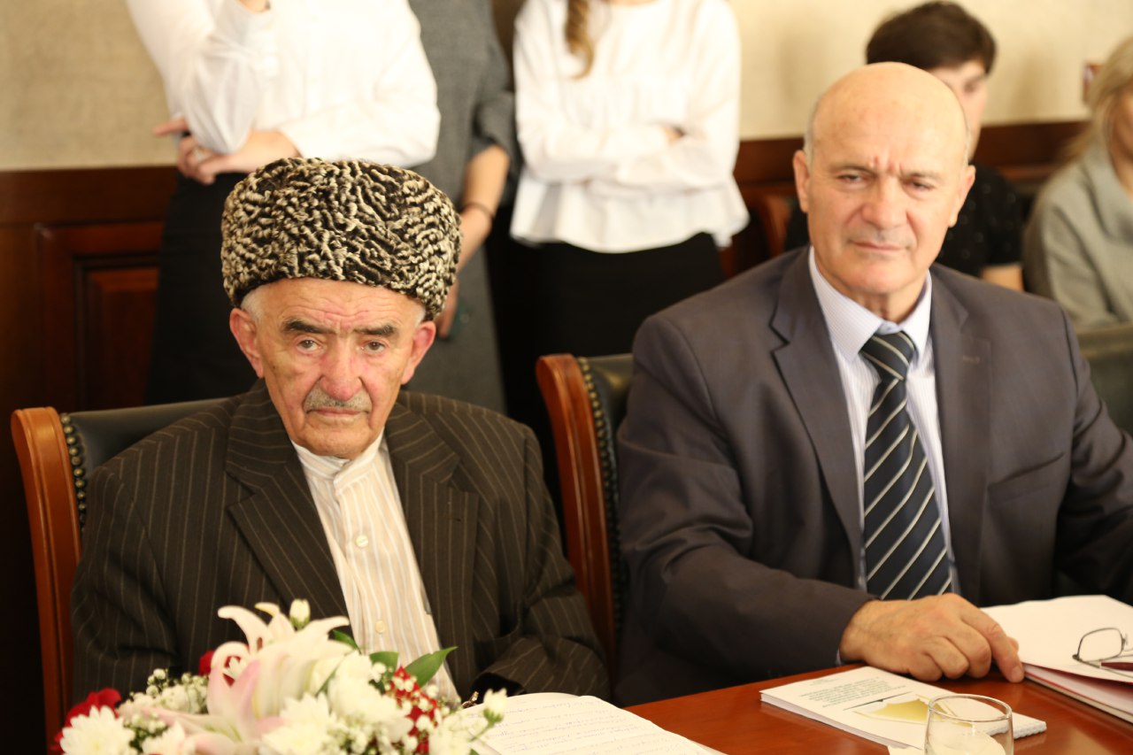 "Возрождение традиционного духовного наследия российских мусульман"