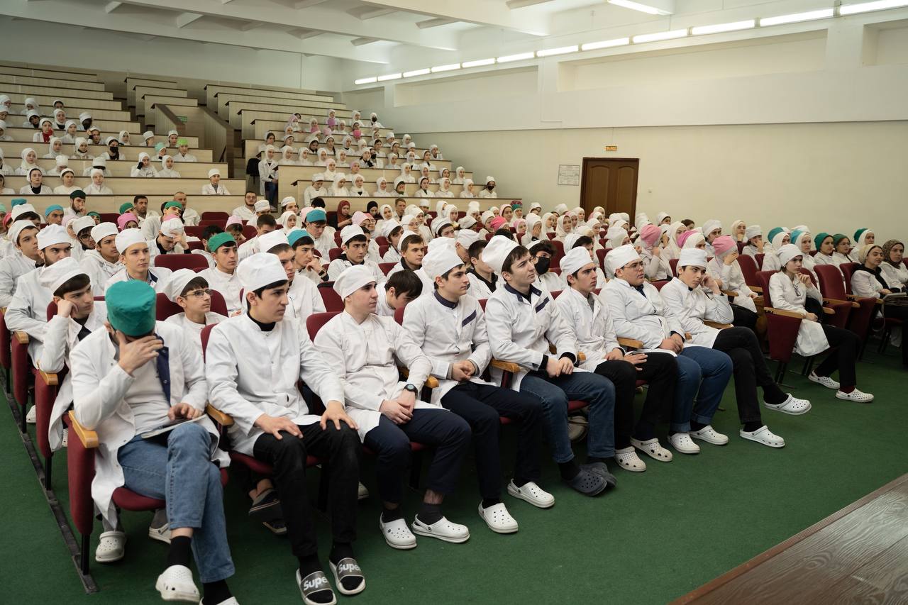 «Информационные манипуляции»