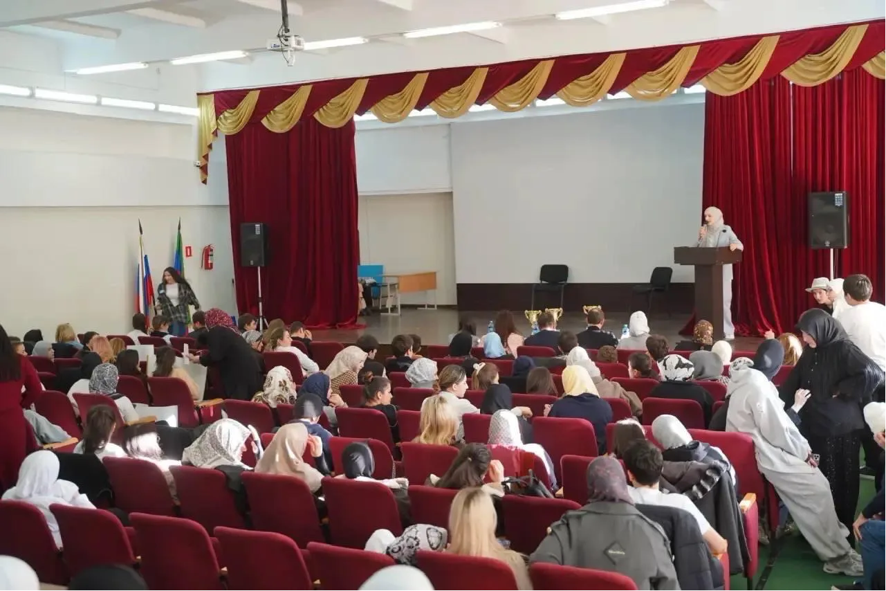 Клуб Веселых и Находчивых МКиБ