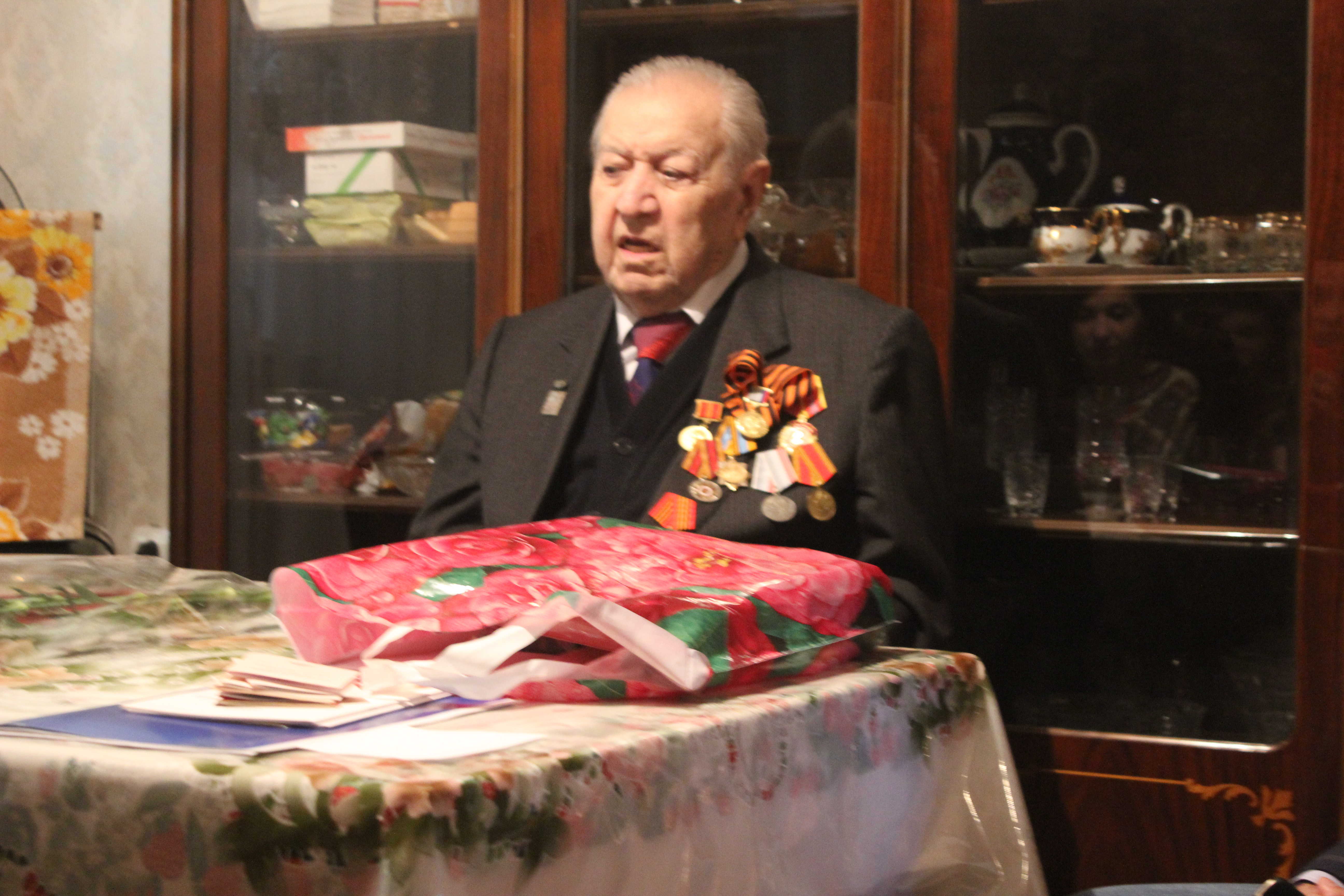 Команда проекта «Воспоминания солдата победы» в гостях у ветерана- разведчика Абдулы Мурсалова