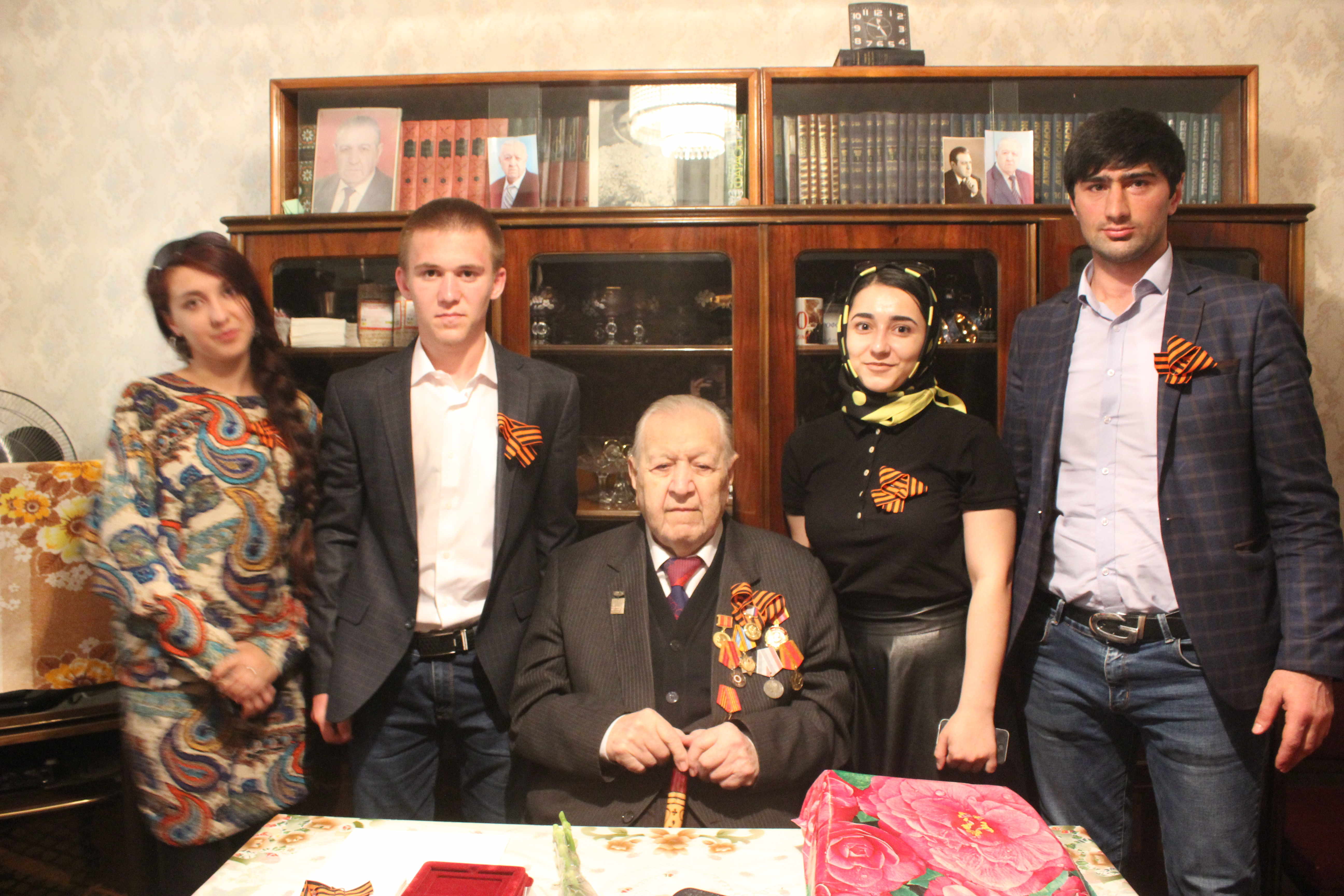 Команда проекта «Воспоминания солдата победы» в гостях у ветерана- разведчика Абдулы Мурсалова