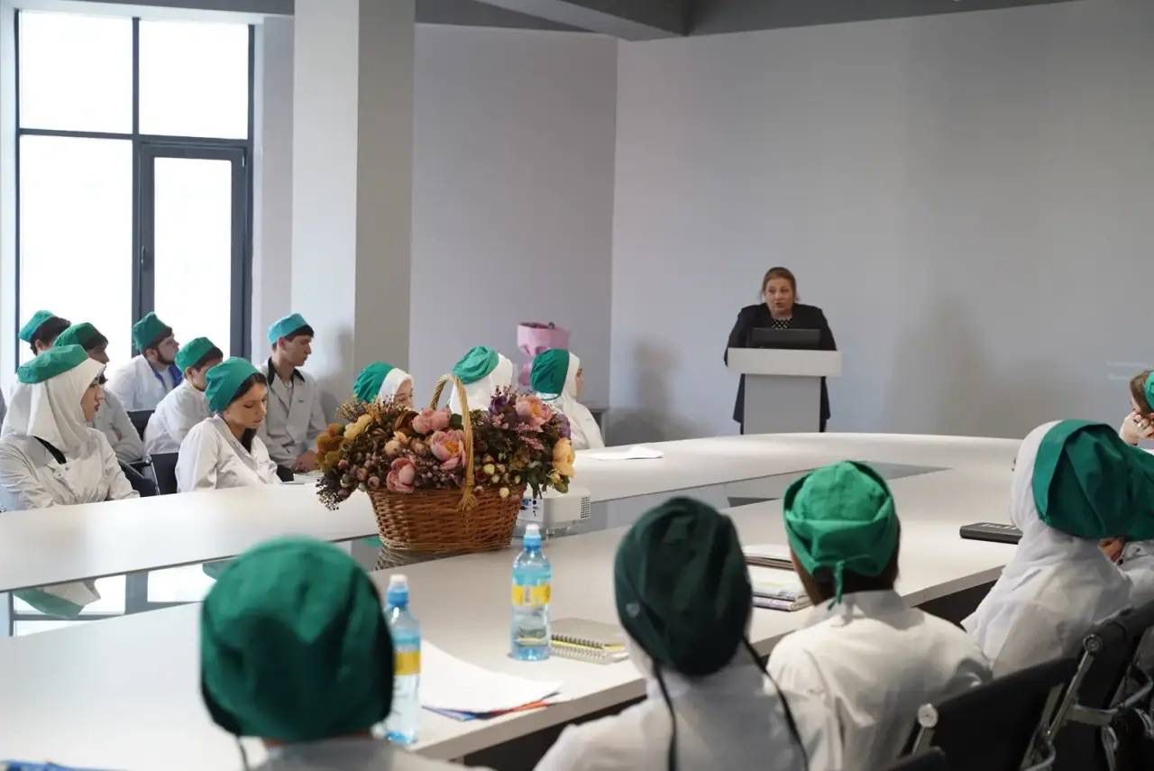 Круглый стол ко Всемирному дню борьбы с сахарным диабетом в МК им. Башларова