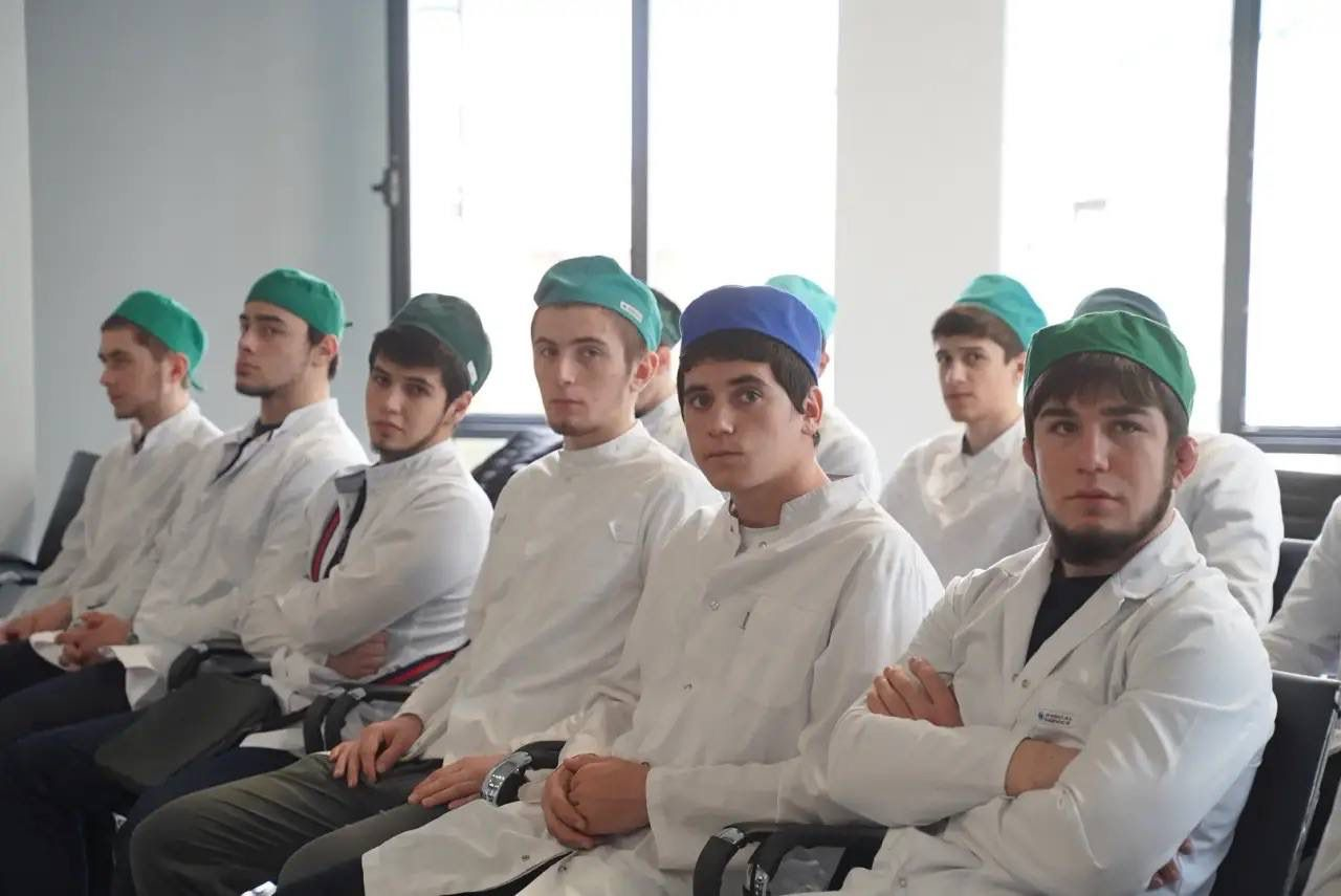 Круглый стол ко Всемирному дню борьбы с сахарным диабетом в МК им. Башларова