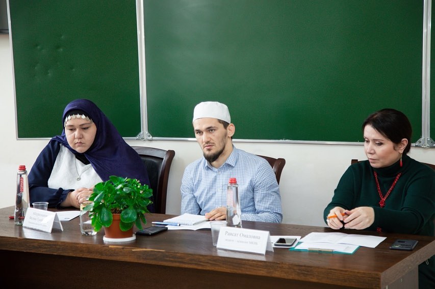 Круглый стол на тему: «Феминизм и равноправие полов».